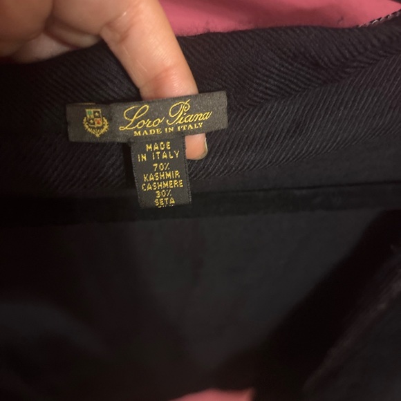 Loro Piana Black Cashmere Blend Cape/ poncho - Picture 2 of 7